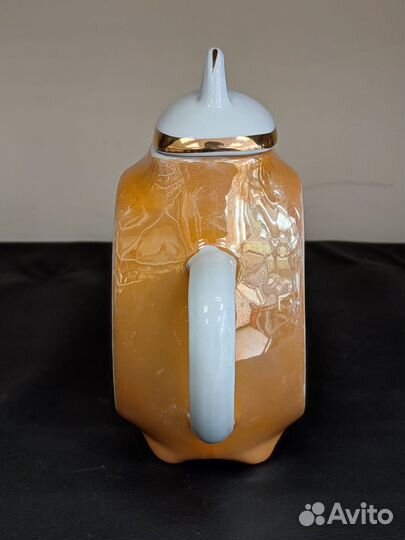 Кофейник фарфоровый перламутровый 18 см