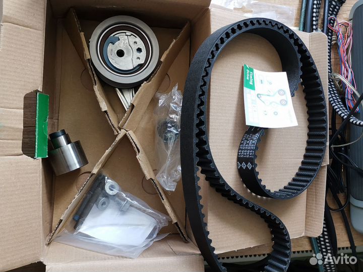 Комплект грм-INA 530065010 - VW passat (3G) 2.0TDI