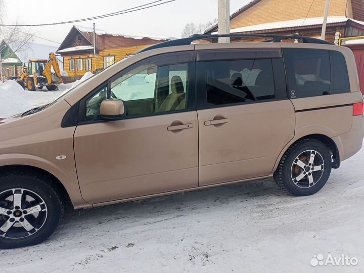 Nissan Lafesta 2.0 CVT, 2007, 300 000 км