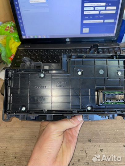 Панель управления подвеской Lexus Lx450D J200 4.5