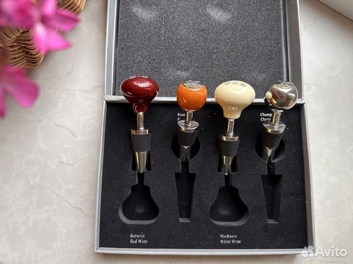 Набор винтажных стопперов для вина Mercedes