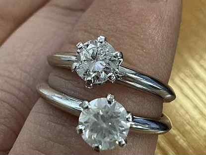 Золото�е кольцо с бриллиантом 0,50 карат помолвка