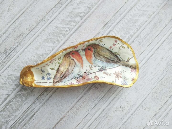 Подставка для украшений из раковин устриц