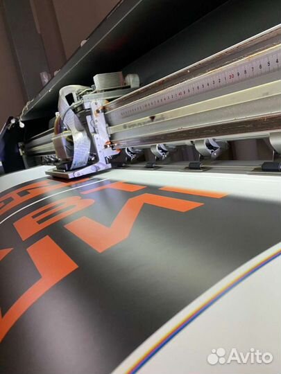 Пленка рекламная самоклейка