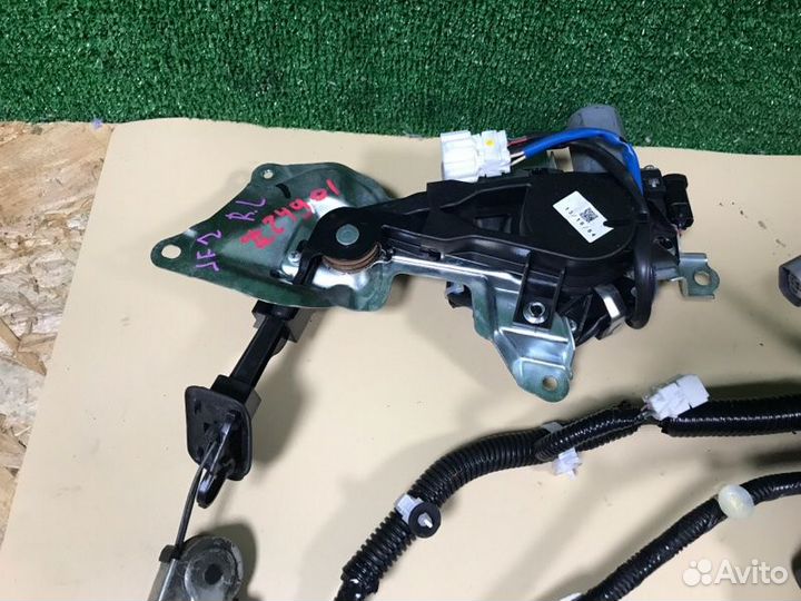 Электропривод двери задний левый Honda N-Box JF1