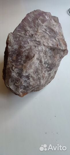 Розовый кварц камень