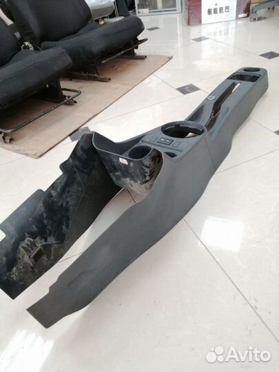 Консоль между сиденьями Skoda Fabia 2 универсал