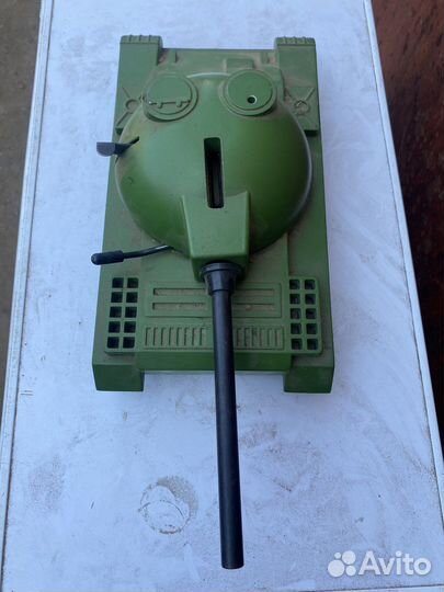 Игрушка танк