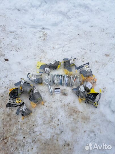 Набор сайлентблоков mitsubishi pajero 4