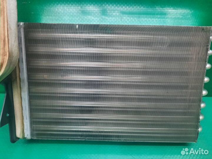 Радиатор печки Volkswagen Golf 4 купе AXP 1999