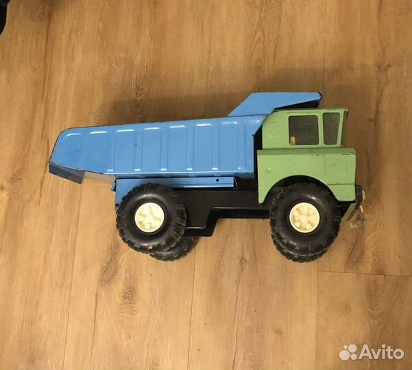 Модель грузовика Ураган