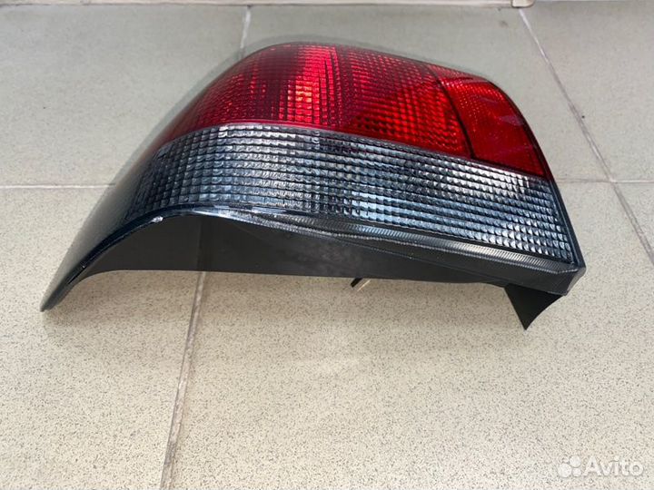 Задняя фара задняя Saab 900 1993