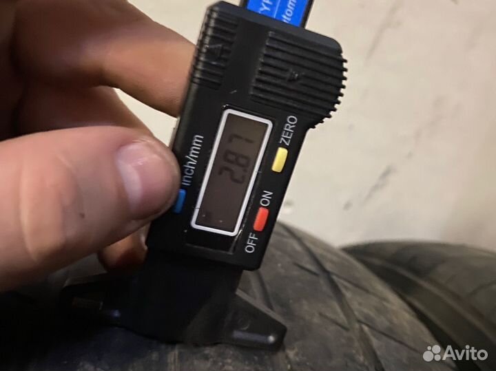 Yokohama BluEarth E70 215/55 R17 94V