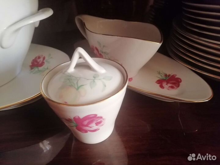 Сервиз столовый