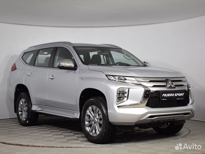 Mitsubishi Pajero Sport 2.4 AT, 2022