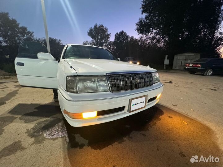 Toyota Crown 2.0 AT, 1999, 246 000 км