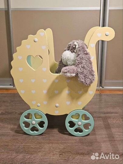 Деревянная коляска для кукол