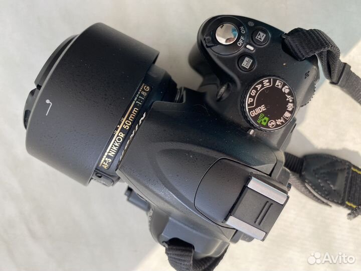 Nikon D3000, AF-S Nikkor 50mm 1:1.8 G