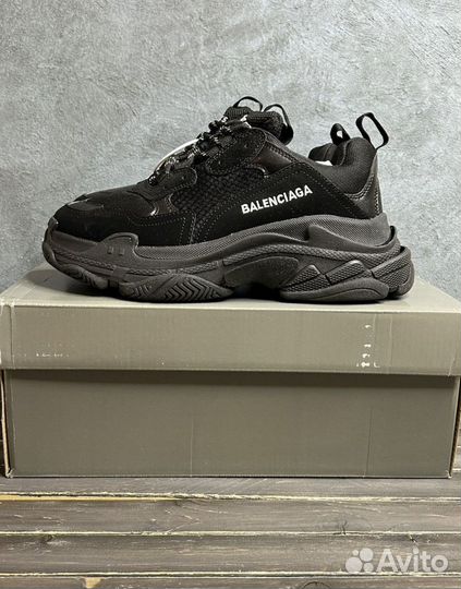 Кроссовки Balenciaga Triple S