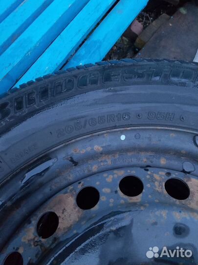 Bridgestone Blizzak LM-80 Evo 205/65 R16