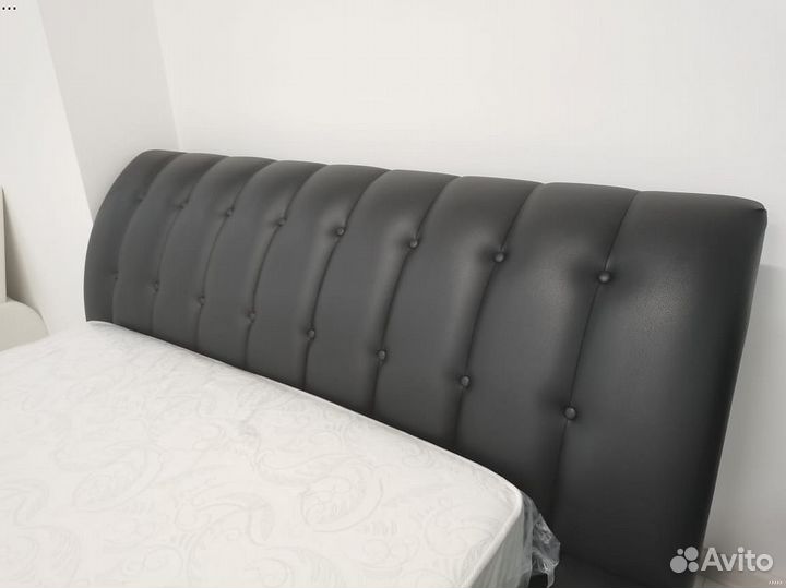 Кровать 140х200 черная Мадрид