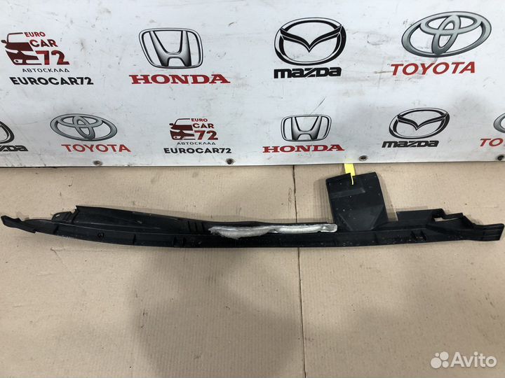 Накладка крыла правая Honda Accord 8 CU 2008-2012