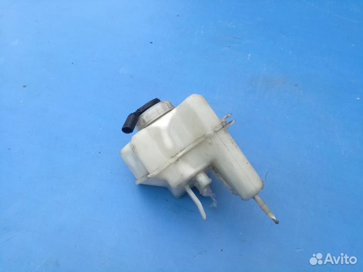 Бачок главного тормозного цилиндра BMW X5 E53