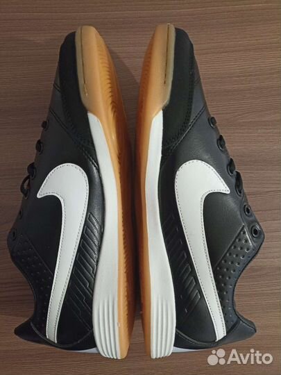 Футзалки nike tiempo