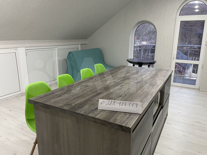 Комната 55 м², 2/2 эт.