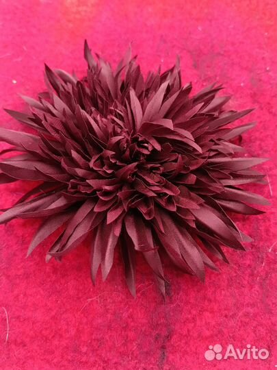 Брошь- цветок из шелка