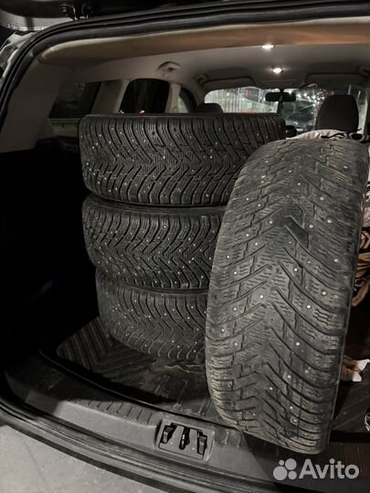 Nokian Tyres Hakkapeliitta 8 225/50 R17