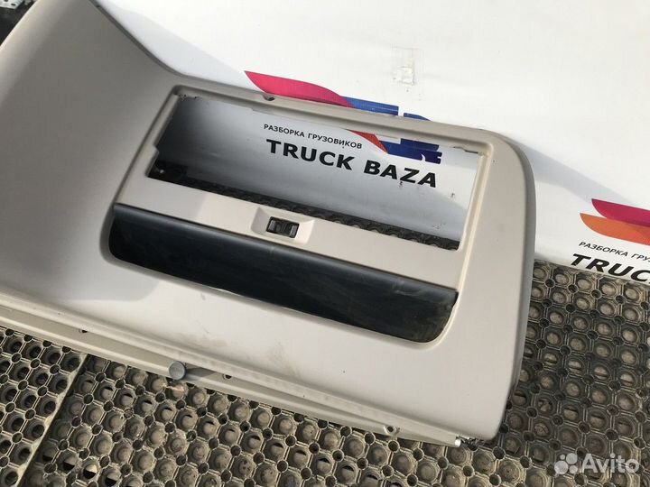 Панель передняя верхняя Daf XF105