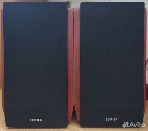 Колонки 2.0 Edifier R1700BTs