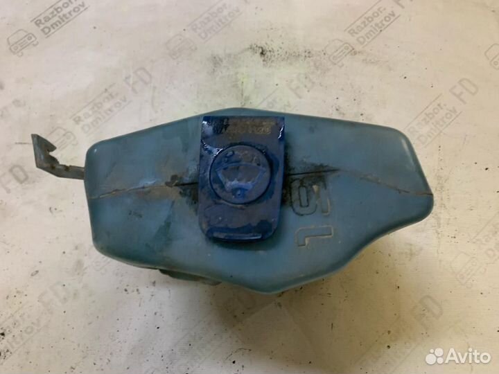 Бачок омывателя Volkswagen Passat B3 1988