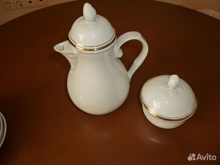 Кофейный набор из белого фарфора из 80-ых