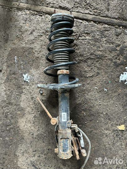 Амортизатор задний левый Toyota Camry V40 3,5