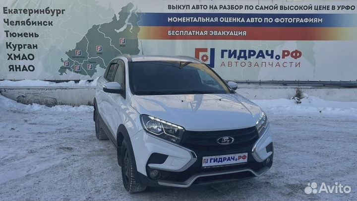 Накладка переднего крыла правая LADA X-Ray Cross 6