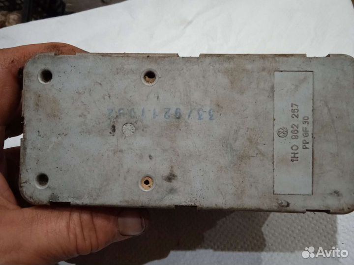 Подрулевой переключатель