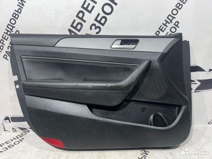 Обшивка двери передняя левая Hyundai Sonata 7