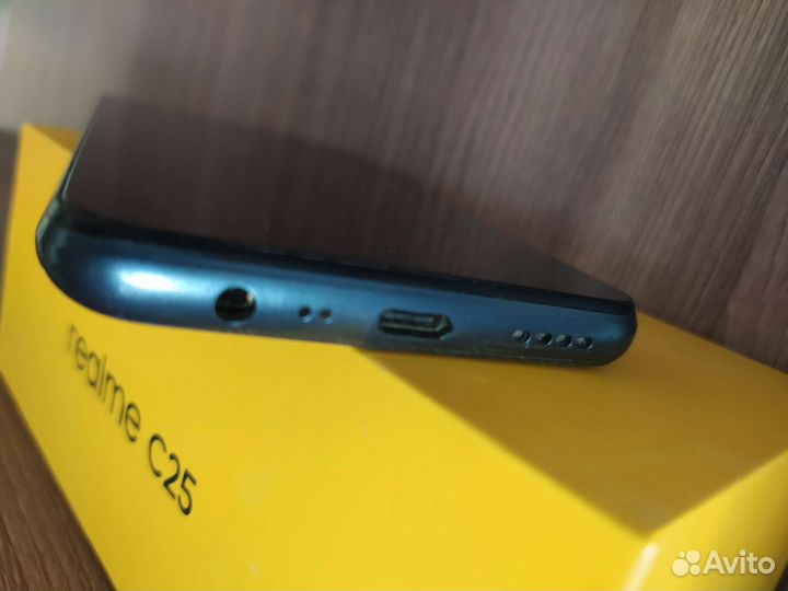Realme C25