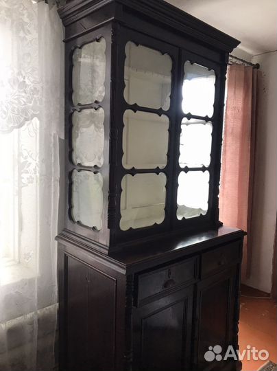 Раритеный буфет, сервант