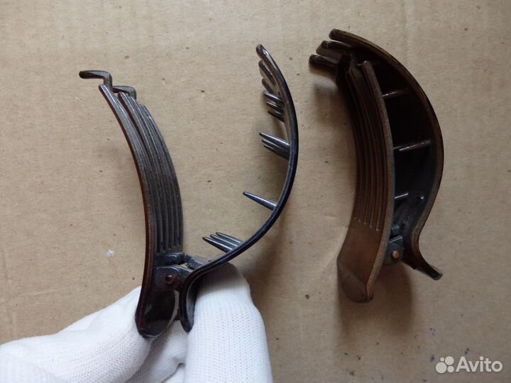 Заколки для волос: краб боковой и других видов