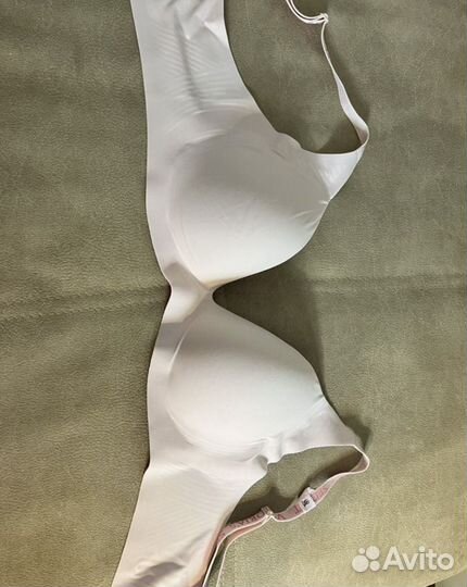 Бюстгальтер victorias secret р.М