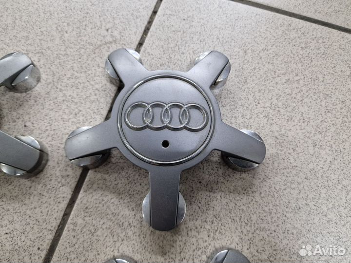 Колпачки (Заглушки) литых дисков Audi 4F0601165N