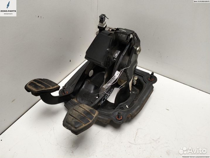 Узел педальный на Renault Scenic RX4