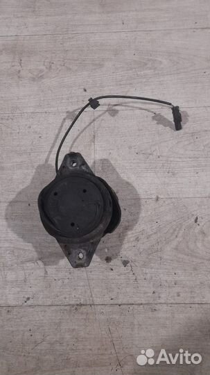 Подушка двс левая Mercedes Benz Gl Class X 166 С