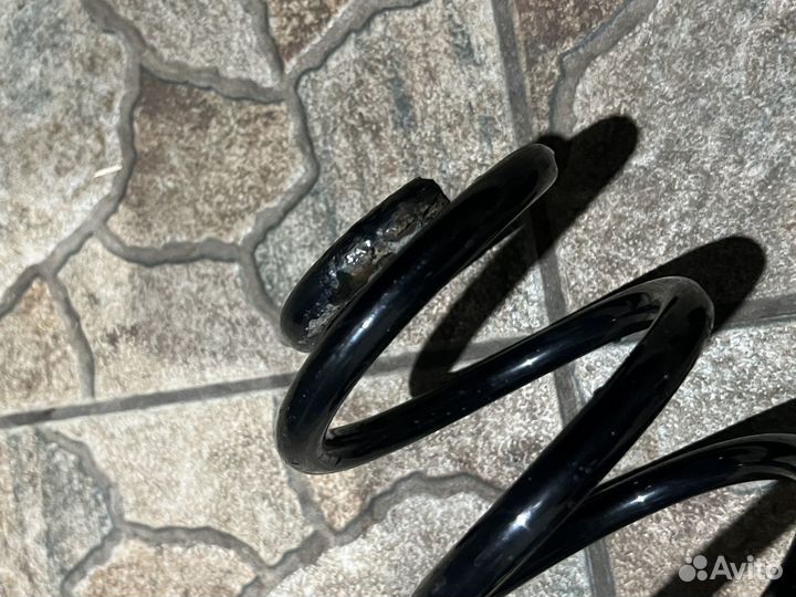 Задняя пружина skoda yeti