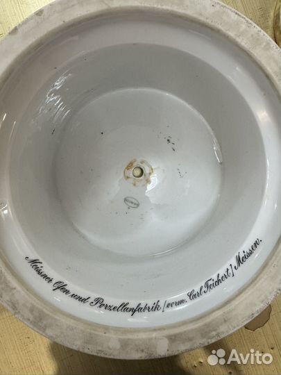 Антикварная ваза