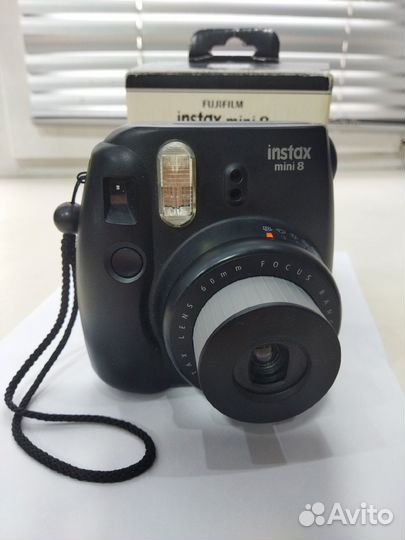 Фотоаппарат мгновенной печати Instax mini 8 black