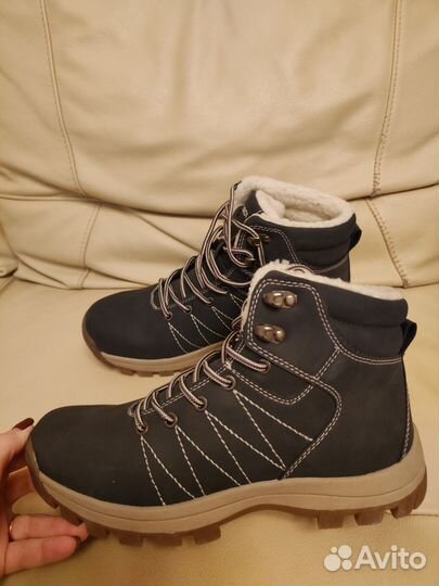 Новые зимние ботинки 41 размер
